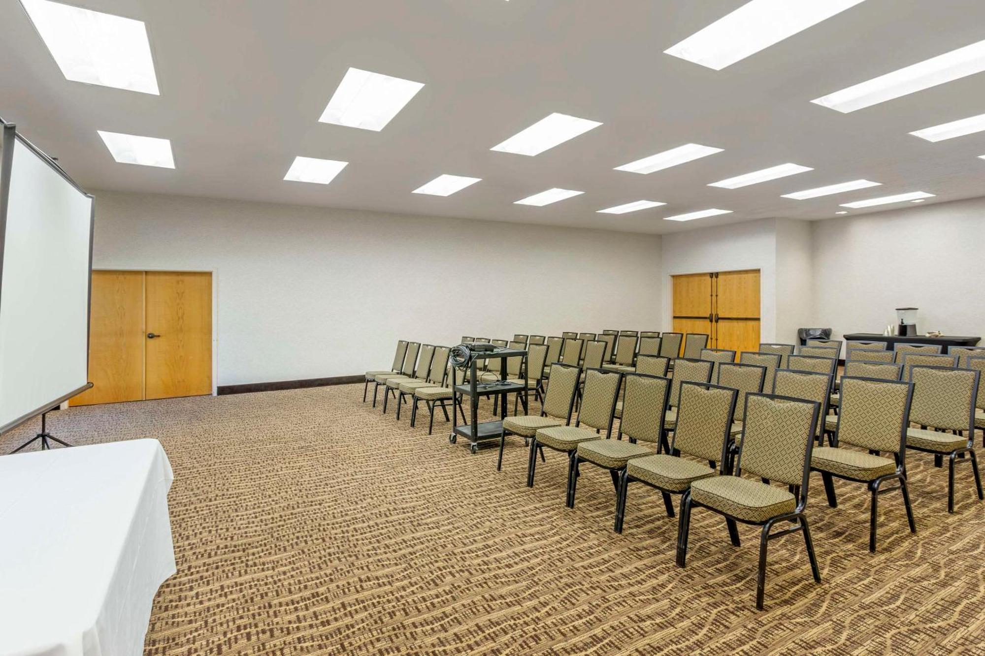 Comfort Suites Ogden Conference Center Luaran gambar