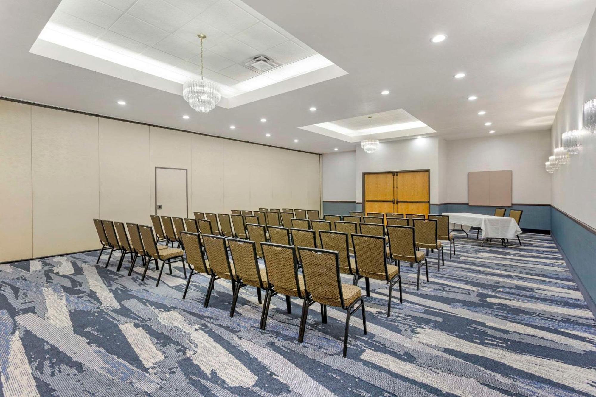 Comfort Suites Ogden Conference Center Luaran gambar