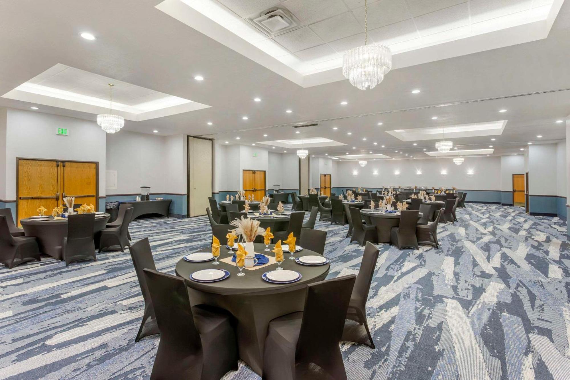 Comfort Suites Ogden Conference Center Luaran gambar